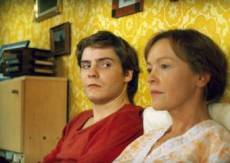 Christiane’s new hairdo was soooo yesterday.