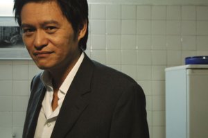 Gaya. Mutu. Keunggulan.