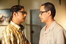 "What are you looking at?" "What are YOU looking at?"